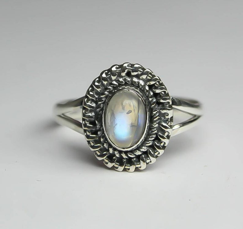 Sale low price Natural Labradorite solitaire Ring 925 Sterling silver stamped,engagementWedding ring All sizes.