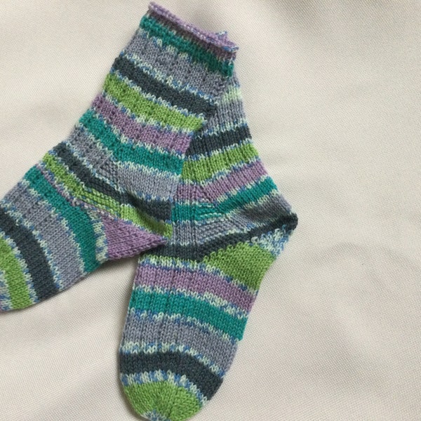 Handgestrickte Socken Gr. 28/29