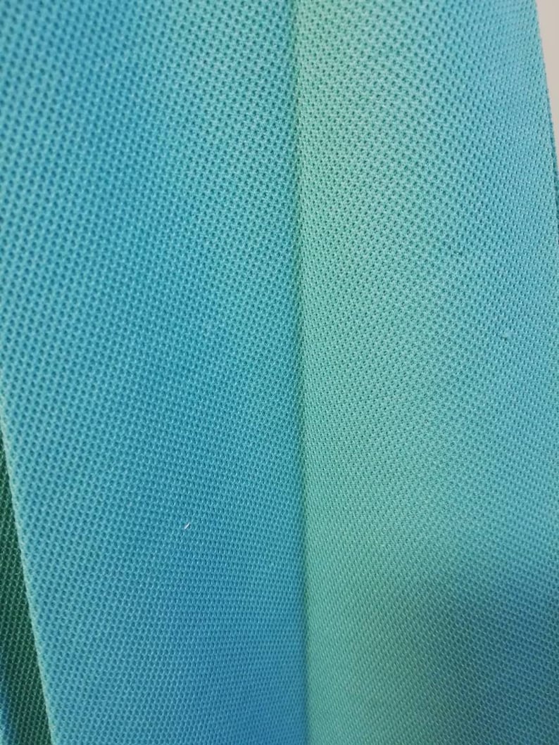 ML Deep turquoise crimplene dress from the 70/'s with pleated skirt and belt
