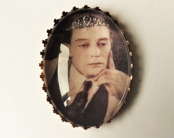 Buster Keaton hand embroidered brooch