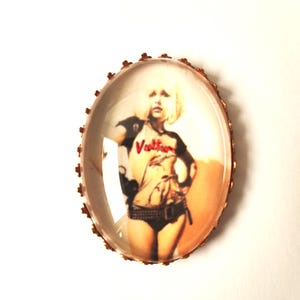 Debbie Harry handgeborduurde broche