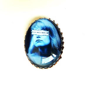 Broche Twin Peaks de Laura Palmer bordado a mano