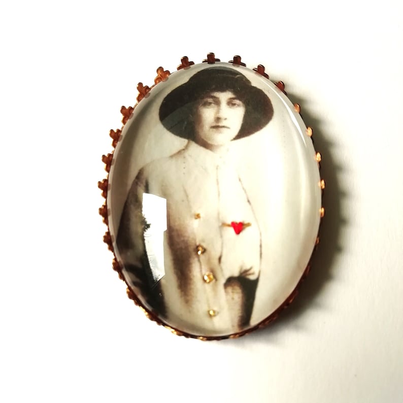 Agatha Christie hand embroidered brooch image 2