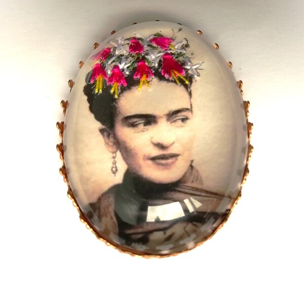 Broche brodée à la main Frida Kahlo