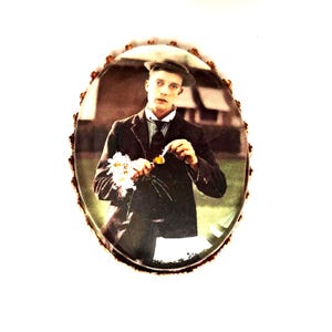 Broche bordado a mano de Buster Keaton