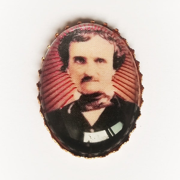 Broche brodée à la main Edgar Allan Poe