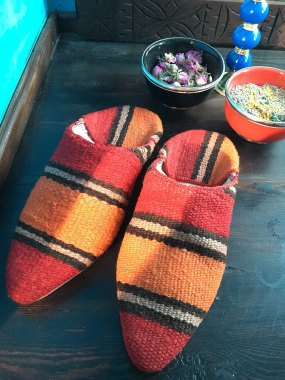 Kilim marocain chaussures, rouge-Orange et noir Kilim pantoufle Mule, babouche marocaine, Kilim Slipper, Boho Slide, femmes UE 42 nous 11 11,5 | Les Produits Sont Vendus Sans Prescription Mode Et Forfaits Attractifs
Kilim marocain chaussures, rouge-Orange et noir Kilim Kilim Kilim pantoufle Mule, babouche marocaine, Kilim Slipper, Boho Slide, femmes UE 42 nous 11 11,5 | Les Produits Sont Vendus Sans Prescription Mode Et Forfaits Attractifs
1b24a1