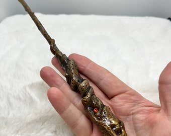 Eye of the Seeker, Wand for LARP or fantasy-Geek collections- comicon- blizzcon -Geek accessories - witch wand- costume, renfair