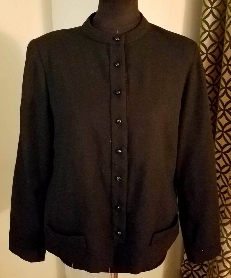 Vintage 1960/'s Abe Schrader for Neiman Marcus Buttoned Shirt with Band Collar Size 12