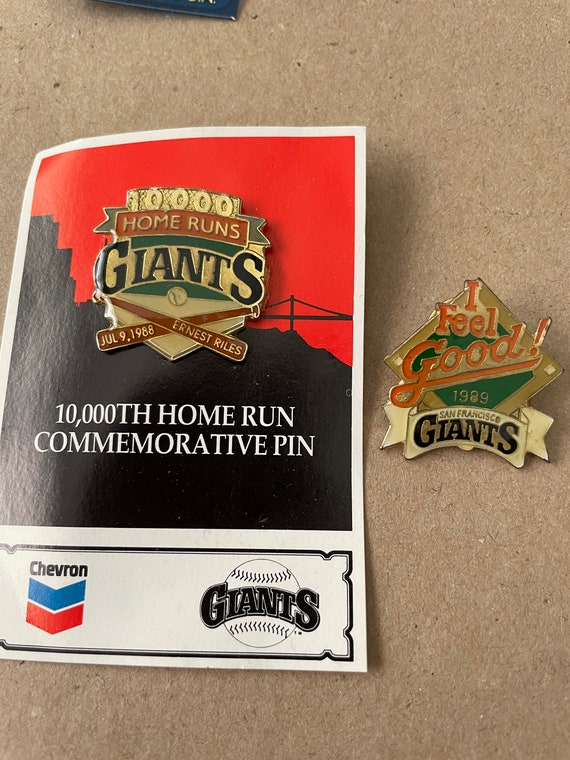 Dodgers and Giants Collectible Pins - image 4