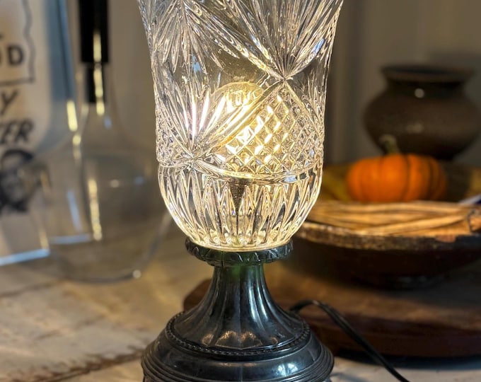 Vintage Godinger Silver Art Co. Crystal Hurricane Lamp w Silver Plated Base