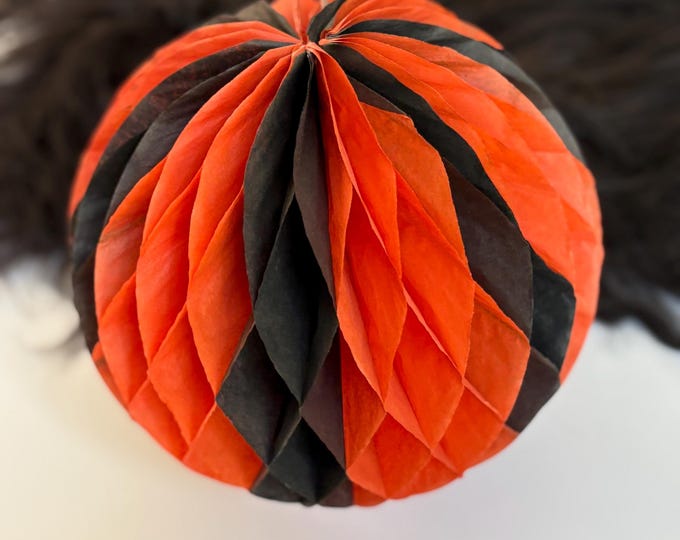 1930s Original Beistle Honeycomb Crepe Paper Halloween Hanging Ball Decor 8”