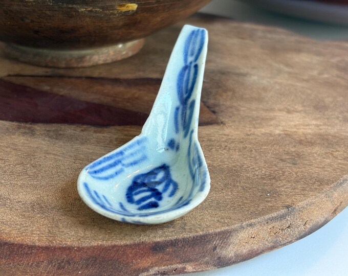 19th C. Qing Dynasty Era Chinese Porcelain Spoon
