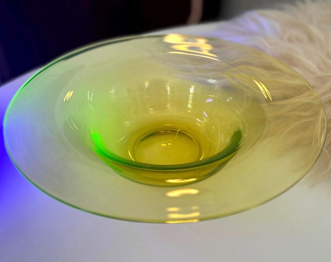 1930s UV Reactive Uranium Glass Bowl 11” MCM