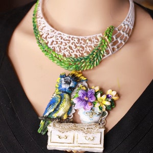 Joyería de arte Efecto 3D Adorable Loro Ventana Flor Pod Collar Colgante imagen 3