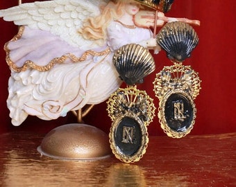 Art Nouveau Exaggerated Theatre Victorian Light Weight  Hand Painted Studs Earrings