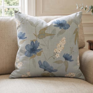 Kissenbezug mit Blumenmuster in Rostbraun | Vintage-Dekokissen mit Blumenmuster | Englischer Landhausstil | Herbstkissenbezug | Botanischer Kissenbezug