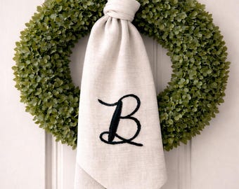 Fascia per ghirlanda personalizzata, fiocco per porta d'ingresso in lino ricamato a mano, monogramma personalizzato, decorazione per porta, regalo di inaugurazione della casa per matrimoni