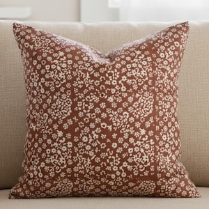 Rustikaler Boho Kissenbezug mit kleinem Print, Landhaus Kissenbezug
