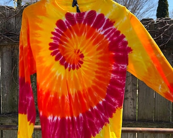 tie dye t-shirt, long sleeve crew neck, size medium, orange, pinks, yellow