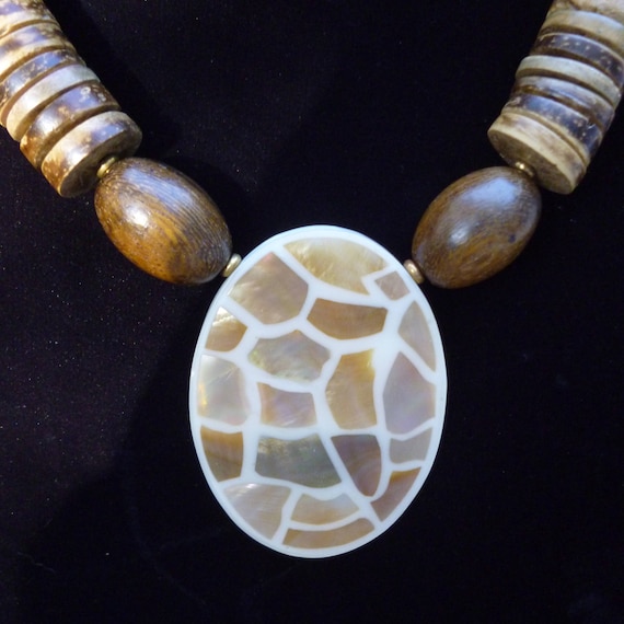 Oval Shell Inlay Pendant With Bamboo Wood Beads