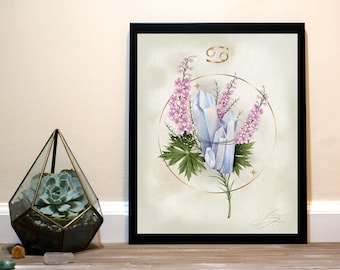 Könnte beinhalten: Eine Aquarell-Illustration des Sternzeichen Krebs mit einem goldenen Symbol und einem Kreis um eine Gruppe blauer Kristalle und rosa Blumen.