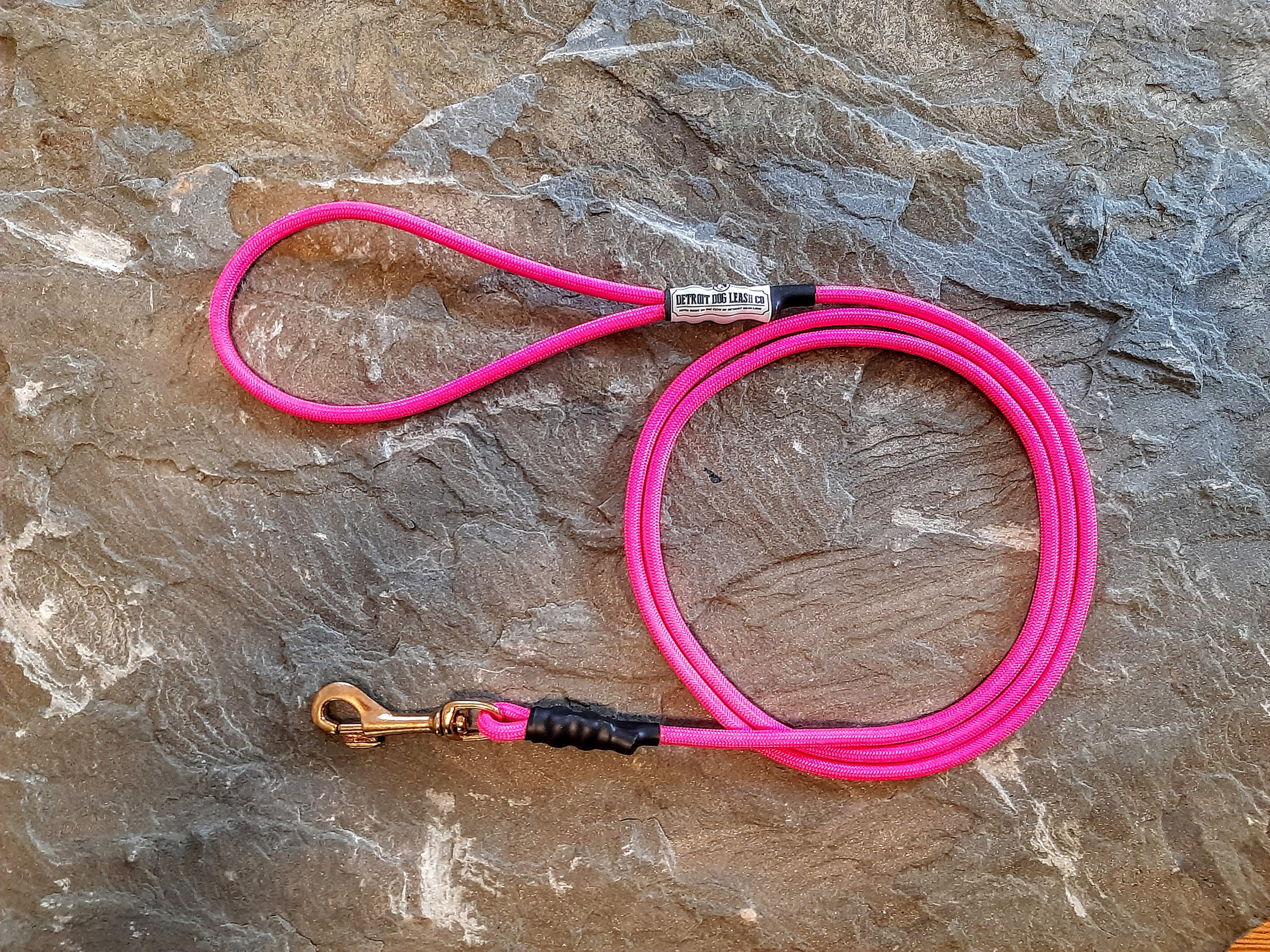 Hot Pink Paracord Dog Leash (Small Dog)
