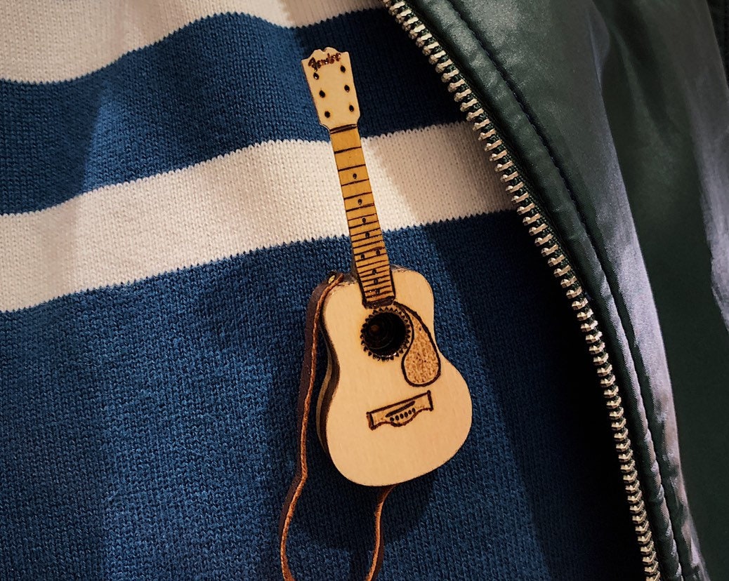 Regalo de pin de guitarra para hombres Joyería masculina | Etsy México