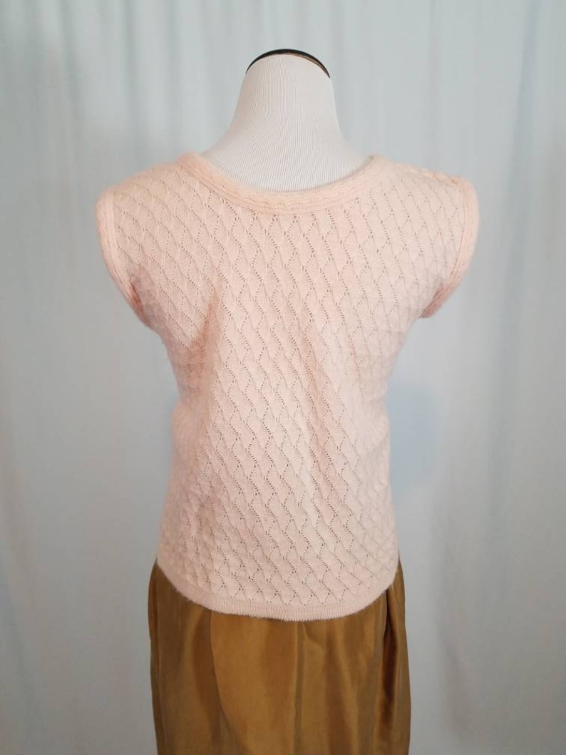 Size Small 70s Blush Pink Eyelet Knit Sleeveless Sweater Vest Blouse
