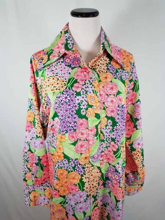 1970s Small Floral Maxi Dagger Collar Maxi Dress,
