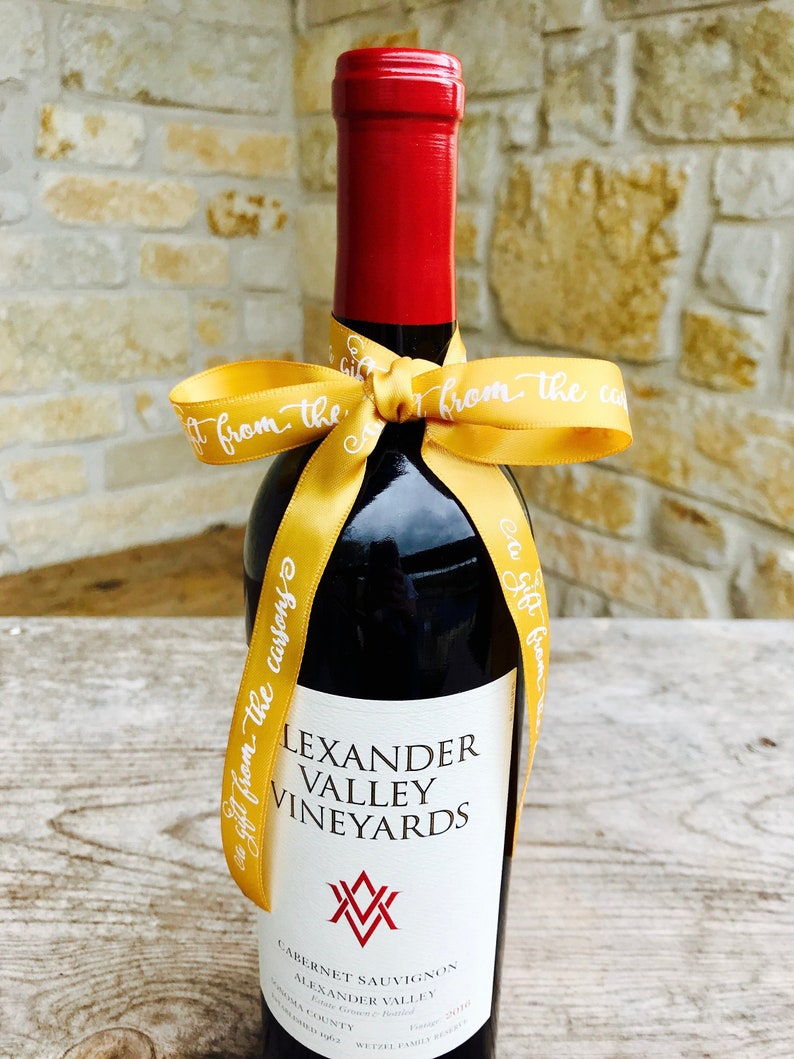 How To Wrap A Wine Bottle With A Napkin All You Need Infos