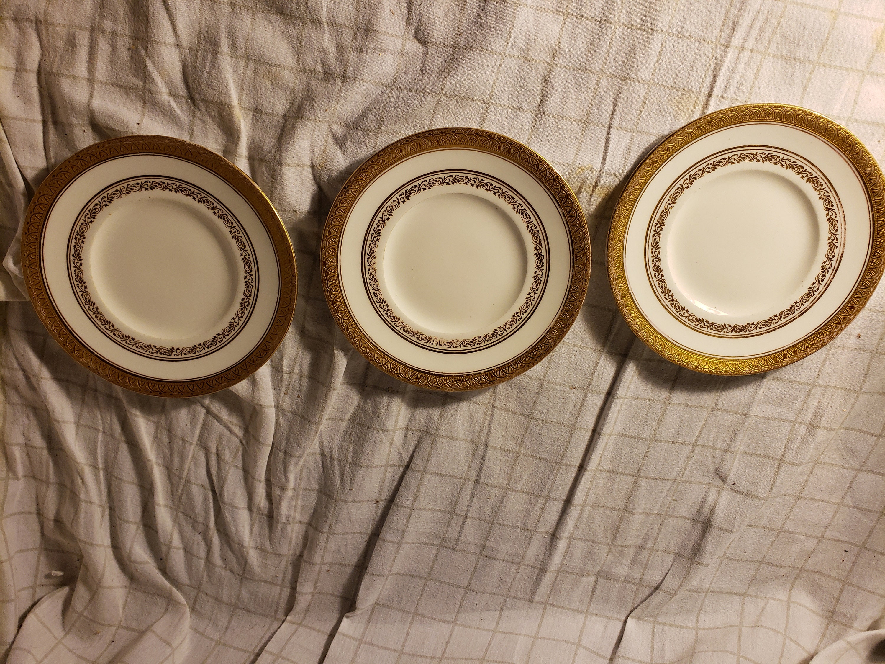 Tiffanys Plate Set - Etsy