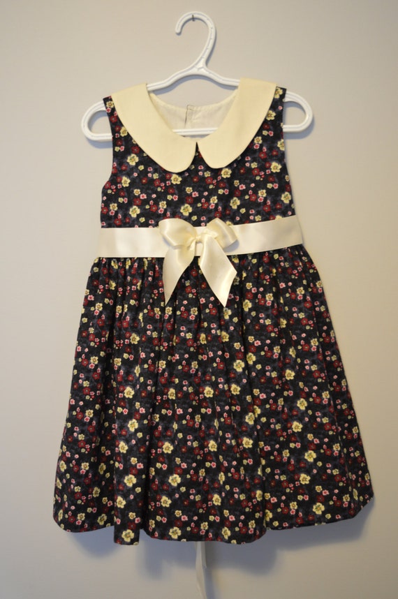Girls Black Floral Print Cotton Summer Dress, Size 6 Special Occasion Dress, Peter Pan Collar, Sunday Church Dress. Girls Black Floral Print Cotton Summer Dress, Size 6 Special Occasion Dress, Peter Pan Collar, Sunday Church Dress.
