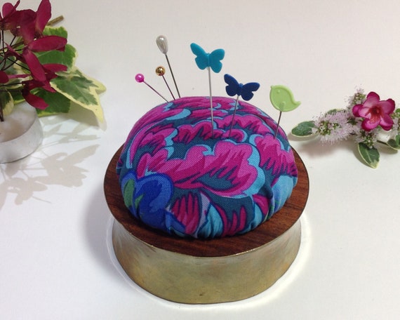 Tula Pink Fabric Pincushion Brass/Wood Large Ring Weighted Beautiful Sewing Gift L Size 3.25"W x 2.5"H 4oz #6352 Pin Cushion Pin Keep