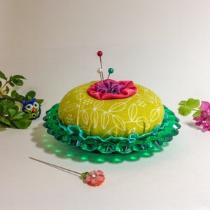 Pincushion 50&#39;s 60&#39;s Coaster XL Green Moulded Rhinestone Cotton Fabric Light Weight Unique Handmade Gift 3.6&quot;Dx 1.5&quot;H 2oz #5736 Pin Cushion.