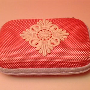 Needle Case. Oriental Asian Zippered Cherry Blossom/Fan Fabric Spacious Empty Needle/Pin/Jewelry Keep  4.5" x3" x1.25 "  2 oz net, #3308