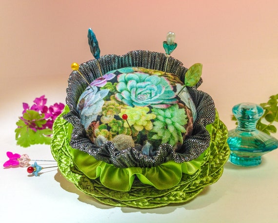 Pincushion Succulent Garden Bowl XL Size Cotton Fabric Sweet Gardener/Sewing Gift Green Silver Ruffle Weighted 4"Wx2"H 4oz #5718 Pin Cushion