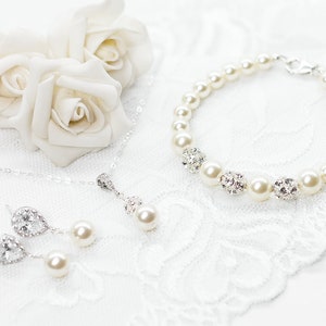 Pearl Bridal Bracelet, Pearl Wedding Bracelet, Bridal Pearl Bracelet, Bracelet for Bride, White Pearl Bracelet,Pearl and Rhinestone Bracelet image 3