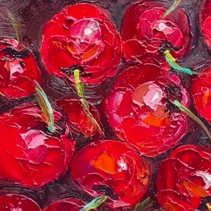 Pintura al óleo de cerezas rojas realistas sobre fondo oscuro, arte original de naturaleza muerta sobre cartón