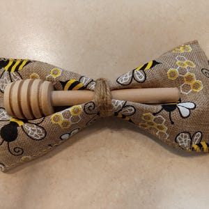 Honeybee Hair Bow, 4.5 inches wide