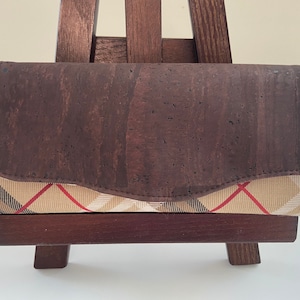 Cork Clutch Wallet, NCW, embrague de mujer, billetera grande, billetera de pulsera, billetera de acordeón, bolsos emmaline, NCW, billetera vegana, cuero vegano