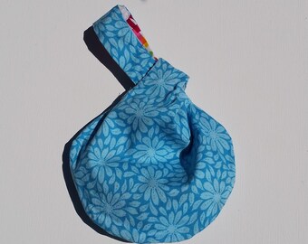 Japanese knot bag, mini wristlet bag, fabric knot bag, reversible knot bag, bridesmaid bag - happy circles, blue daisies