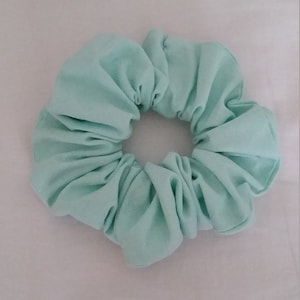 Linen hair scrunchie, linen hair tie, linen bracelet, linen ponytail holder - Pale Mint