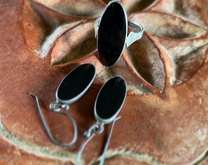 Vintage Black Onyx Ring and Earrings Jewellery Suite