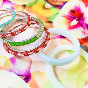 Modern Contemporary Versatile White Jade Bangle