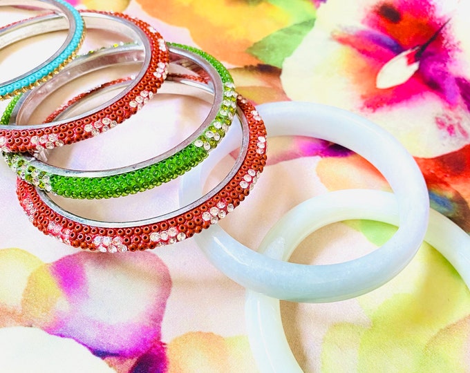 Modern Contemporary Versatile White Jade Bangle