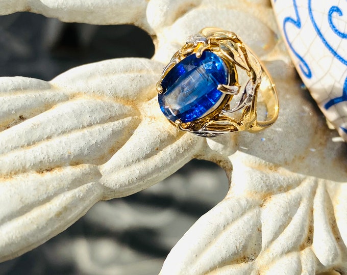 Arts & Crafts Style Kyanite 14K Gold Cocktail Ring