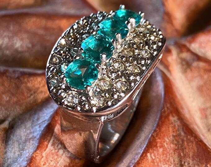 Rare Neon Apatite Modern Cluster 10K Ring