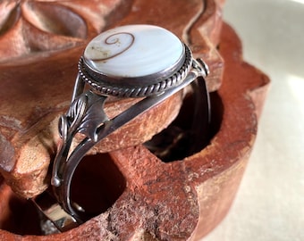 Brazalete de plata ajustable con ojo de Shiva estilo Art Nouveau adornado vintage