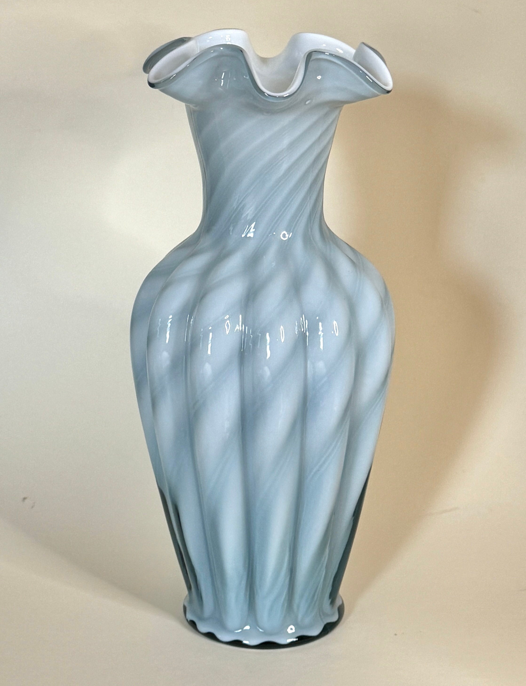 VINTAGE　LARGE FENTON HOBNEIL FLOW VASE il_1080xN.5998948529_s3m9.jpg
